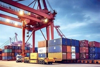صادرات کلینکر، مقاطع فولادی و ماشین آلات غذایی به کشورهای منطقه