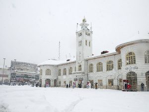 احتمال تعطیلی مدارس گیلان/دانشآموزان منتظر اطلاعیه صبح فردا باشند